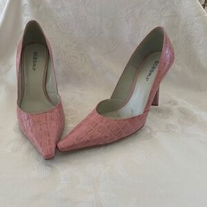 bcbgirl pink pumps